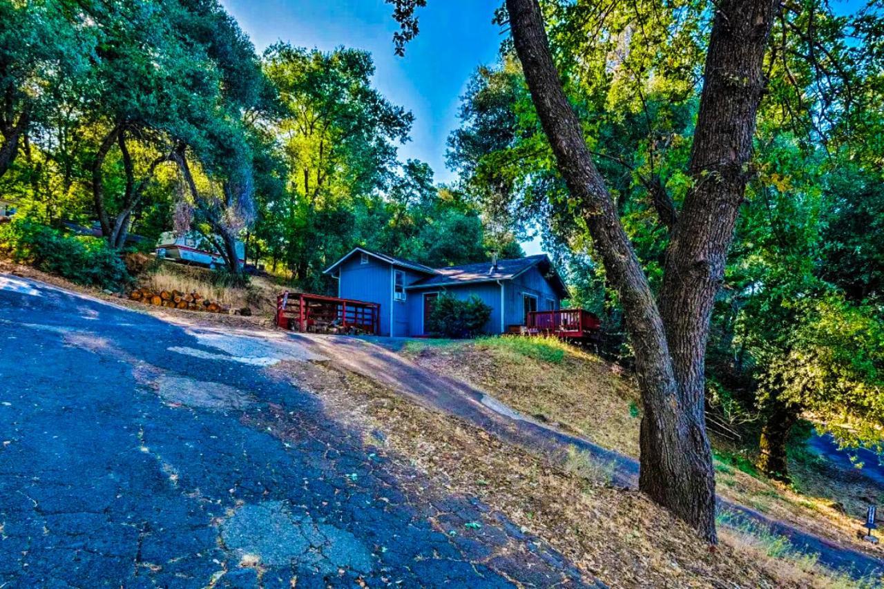 הוילה Tuolumne New! Cozy & Secluded House W/Deck - Near Yosemite! מראה חיצוני תמונה